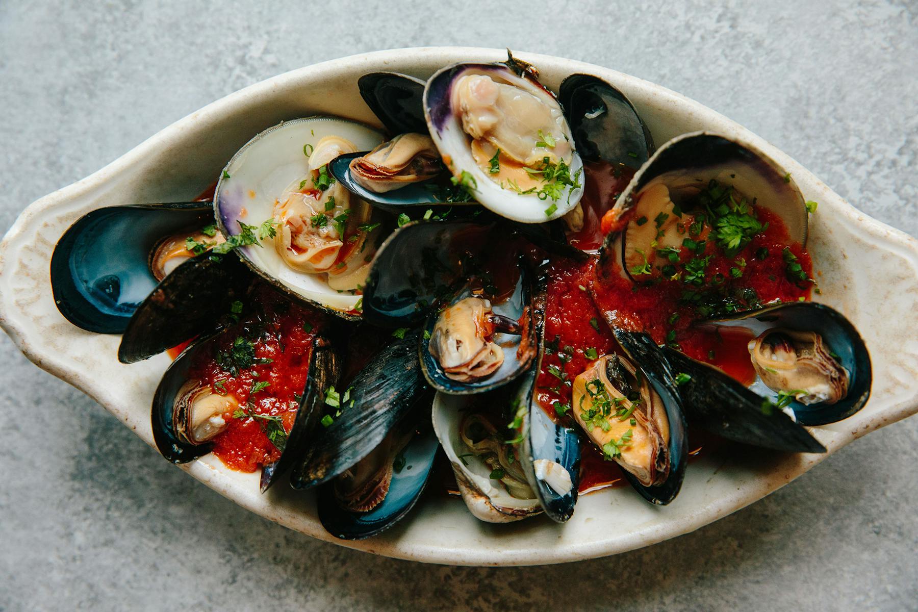 a bowl of oysters